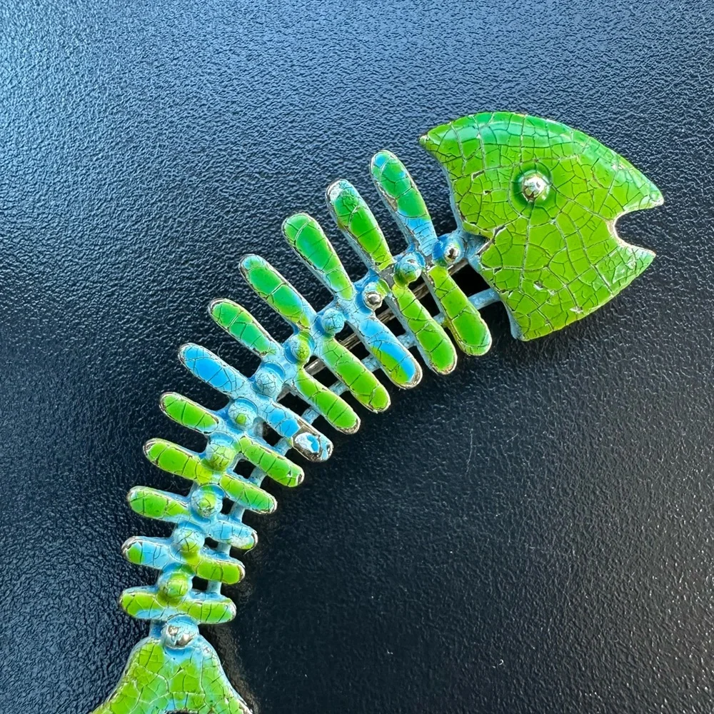 Vintage Arthur Pepper's fish skeleton brooch